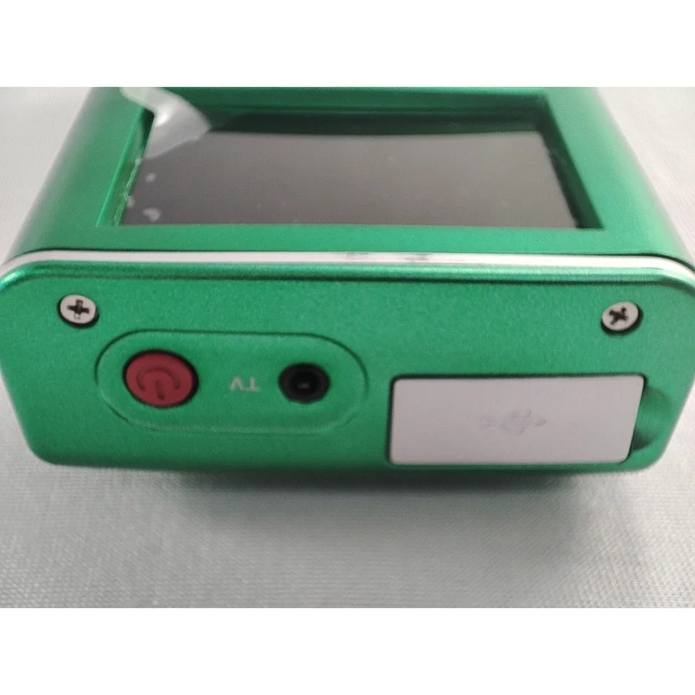 Sylvania DV-2100 Digital Video Camera Green 2-in-1 Still & Video Camcorder W Box